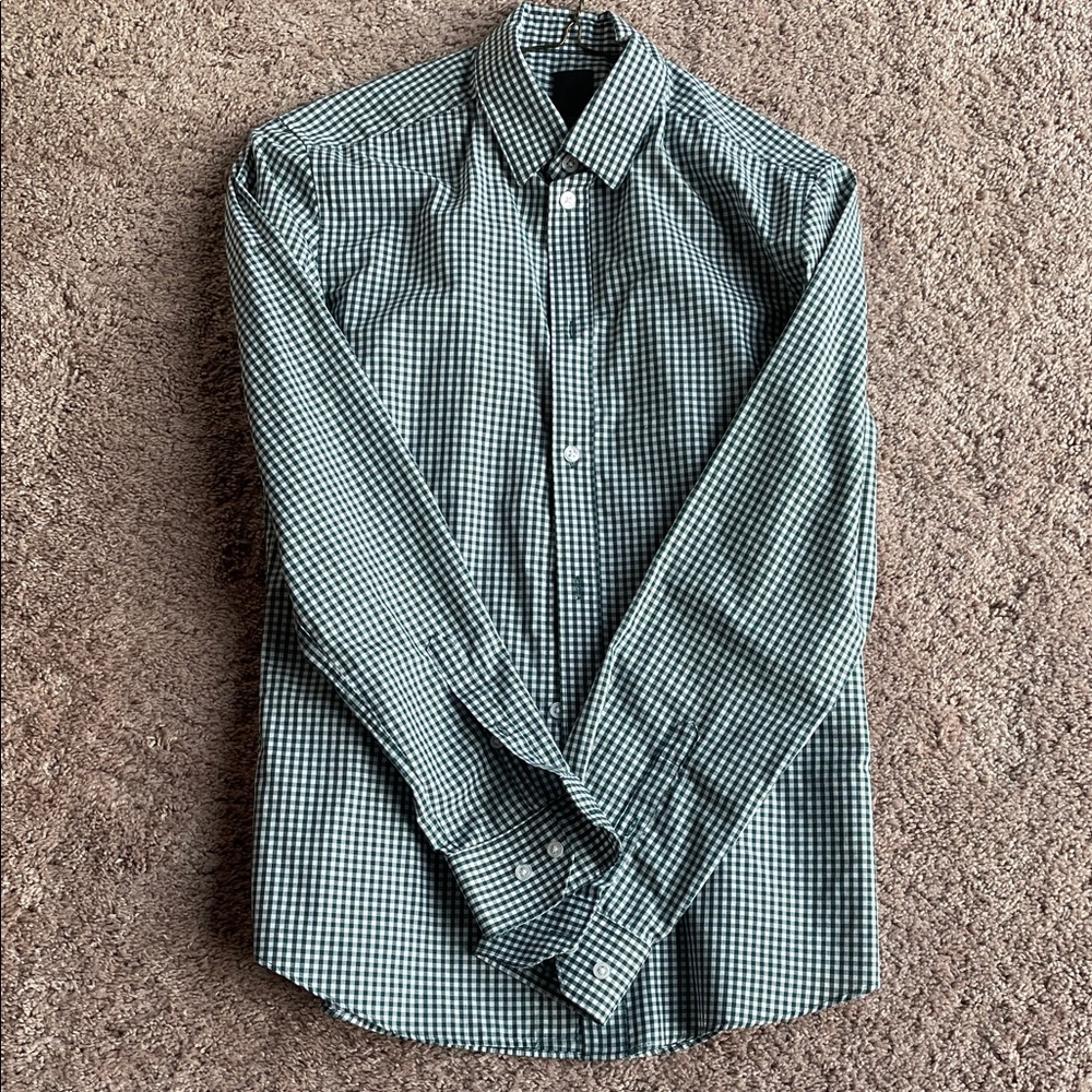H&M Men's Green Plaid Button Down Shirt